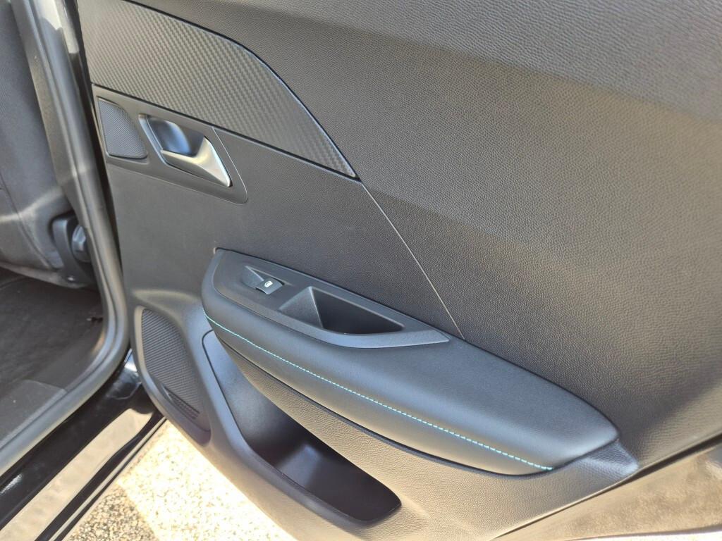 Peugeot 2008 BlueHDi 110CV ALLURE Pack