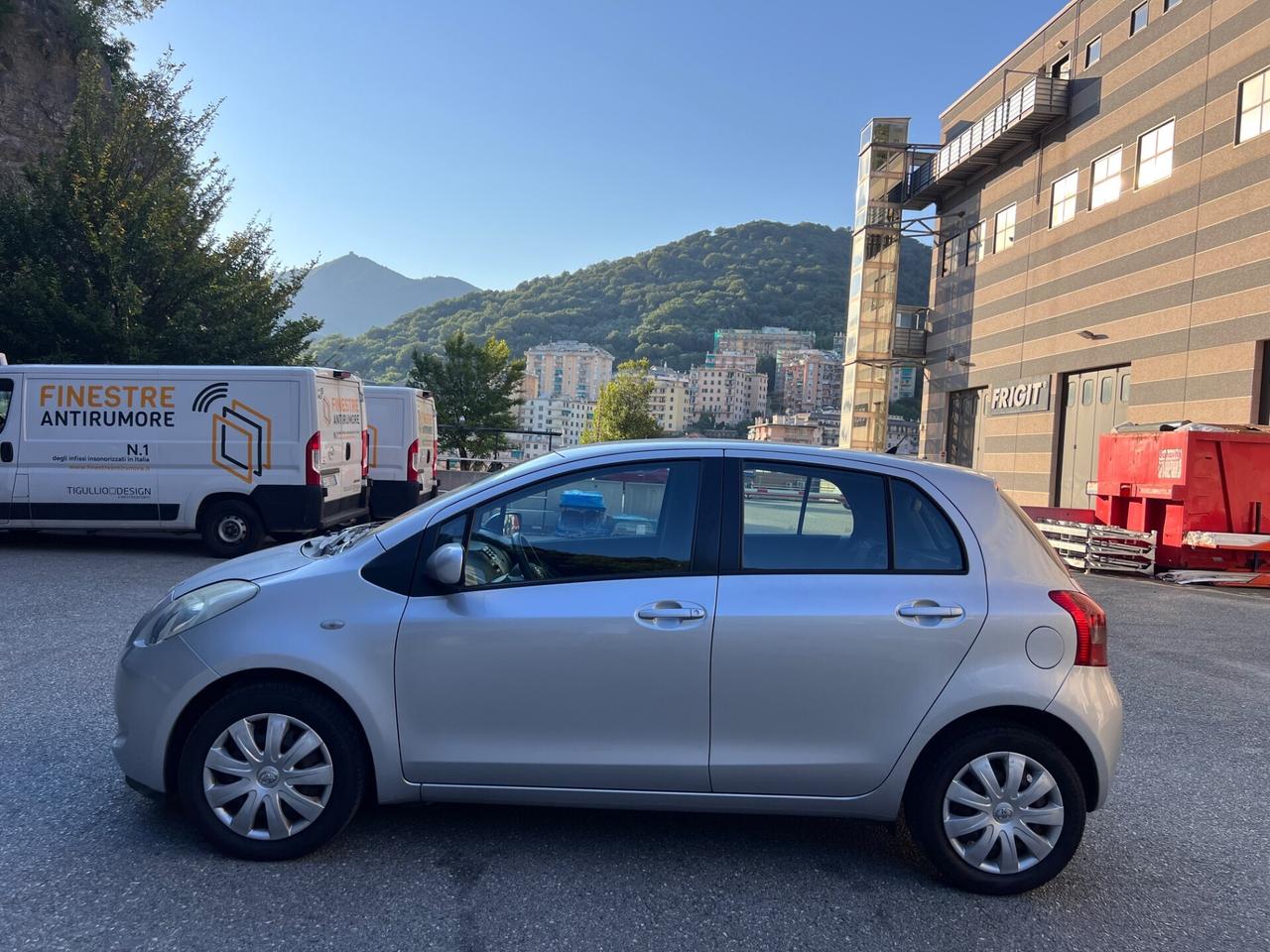 Toyota Yaris 1.3 5 porte Sol