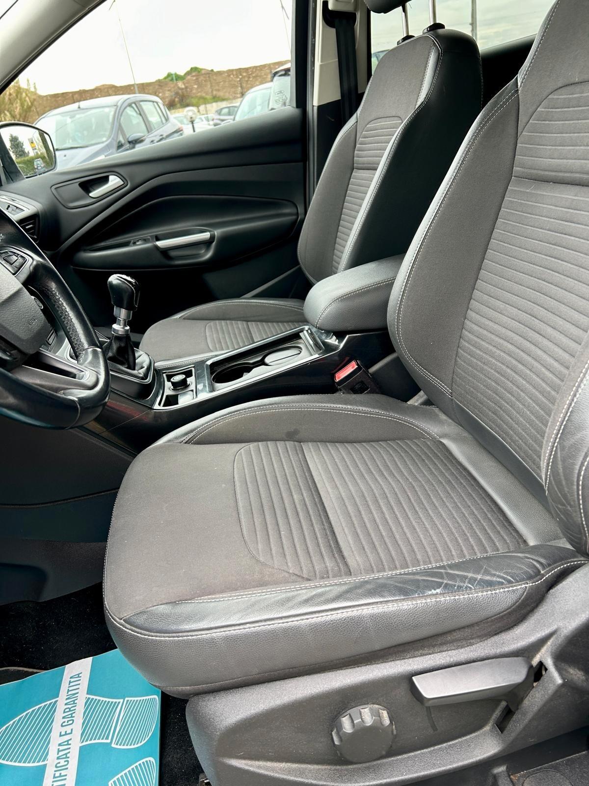 Ford Kuga 1.5 TDCI 120 CV S&S 2WD ST-Line - OK NEOPATENTATO