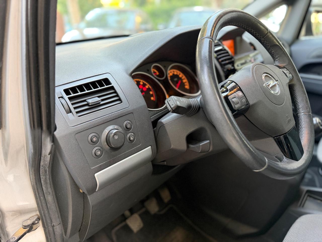 Opel Zafira 1.6 16V ecoM 150CV Turbo One