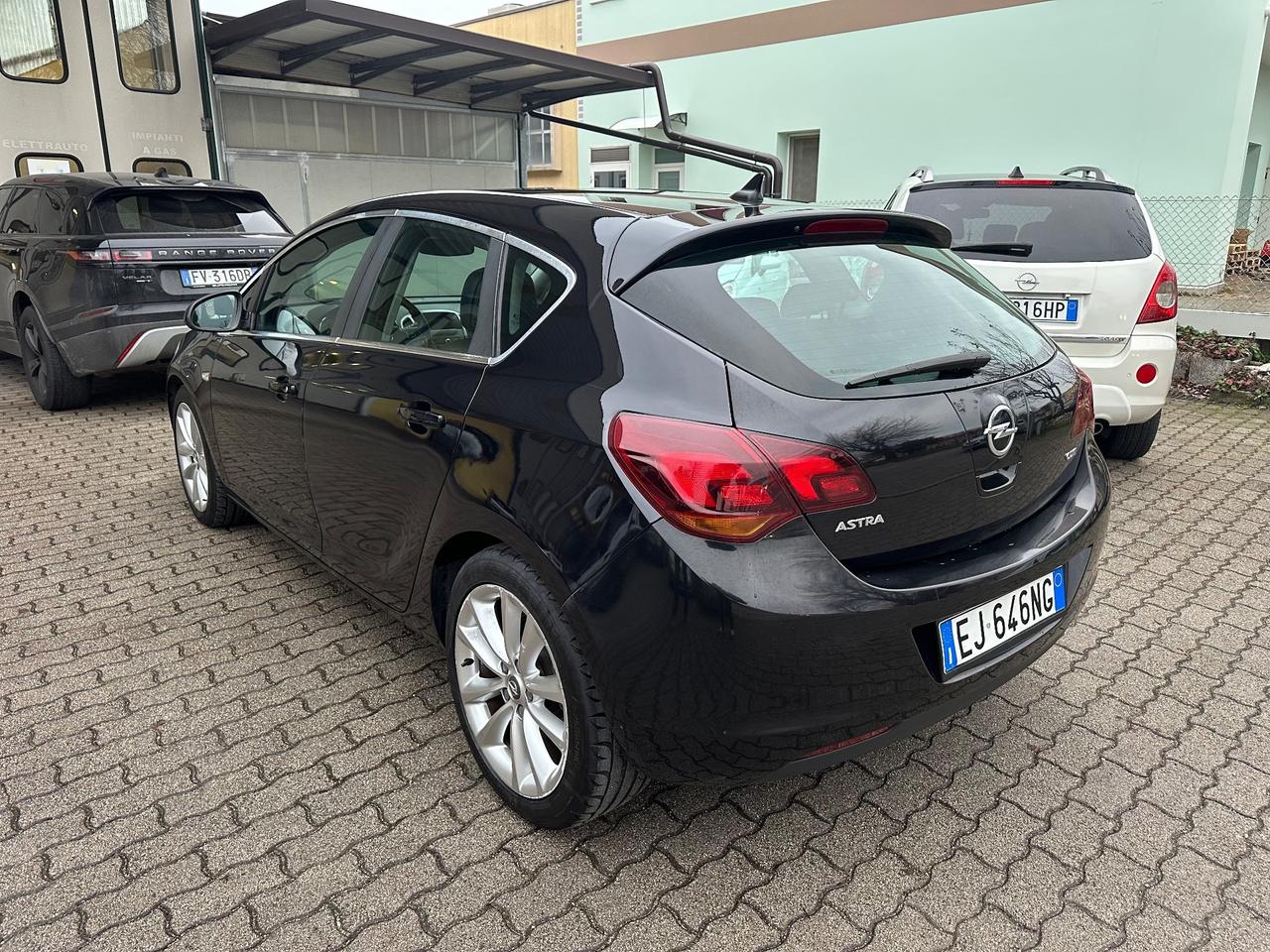Opel Astra 1.7 CDTI 110CV 5 porte Cosmo Berlina
