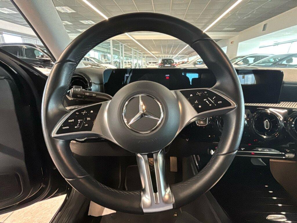 Mercedes Classe A 180 180 D Advanced 8G-DCT