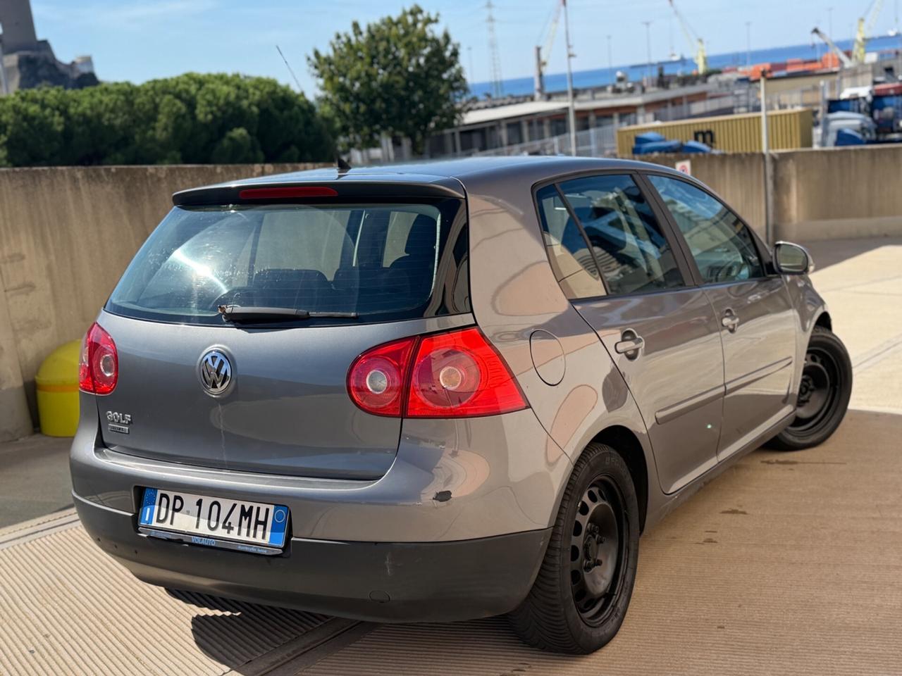 Volkswagen Golf 1.6 BENZINA GPL 2008