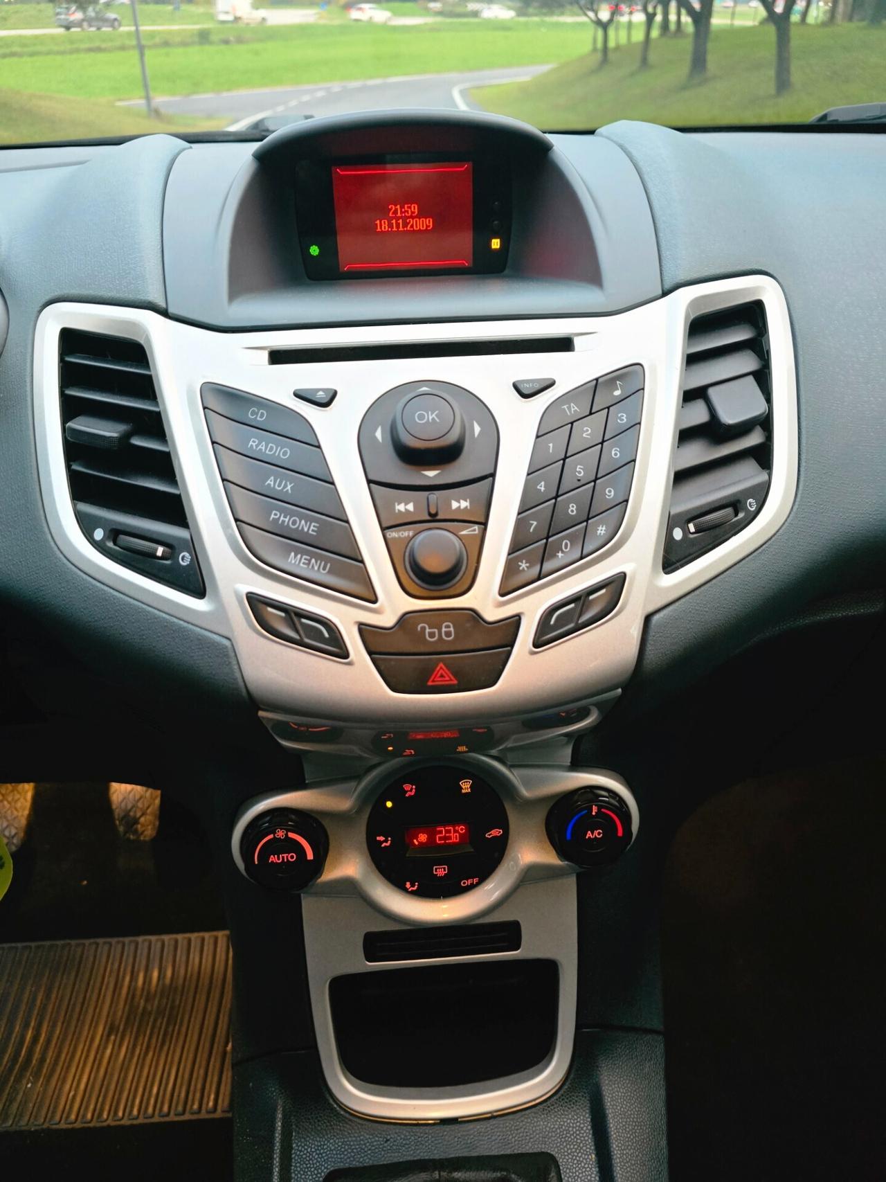 Ford Fiesta 1.4 BNZ-GPL UNICO PROPRIETARIO ANNO 12/2009