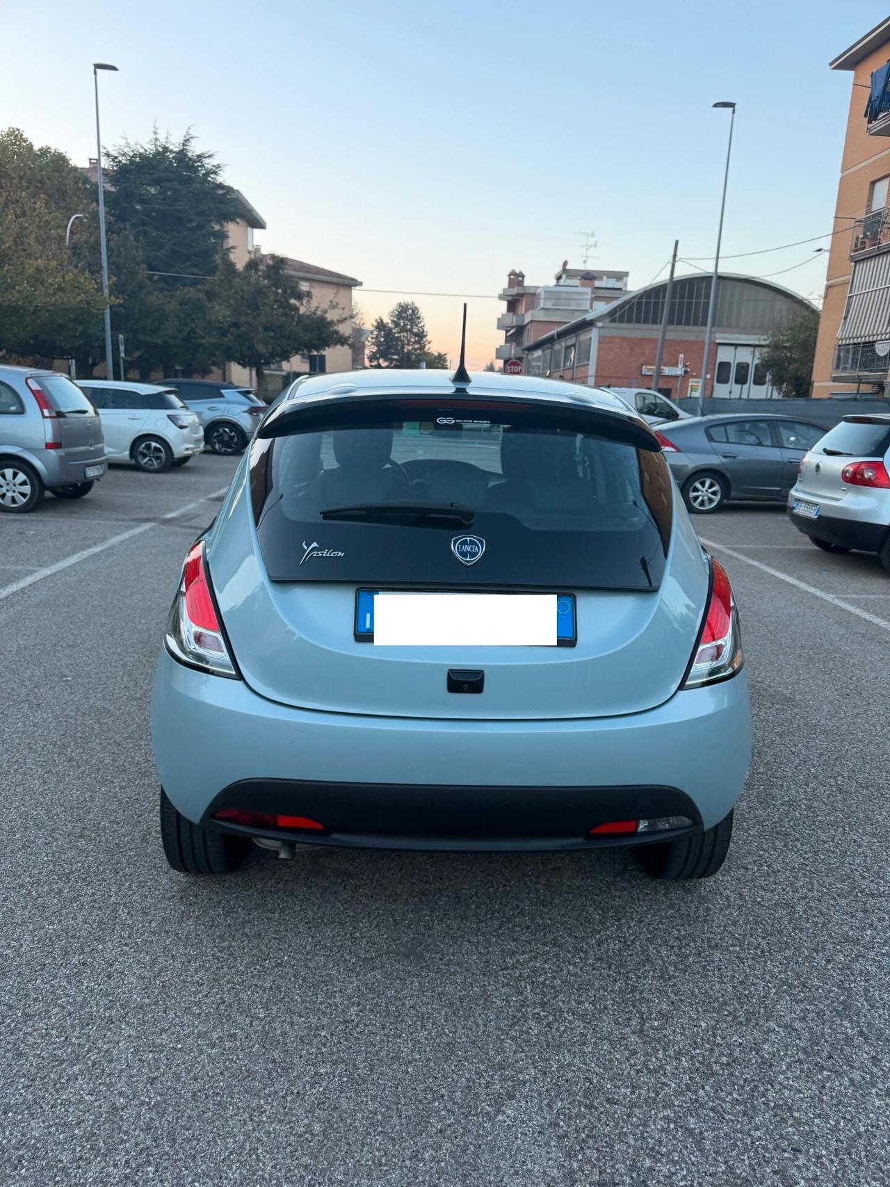 Lancia Ypsilon 1.2 Gpl - NEOPATENTATI - 12 MESI DI GARANZIA -