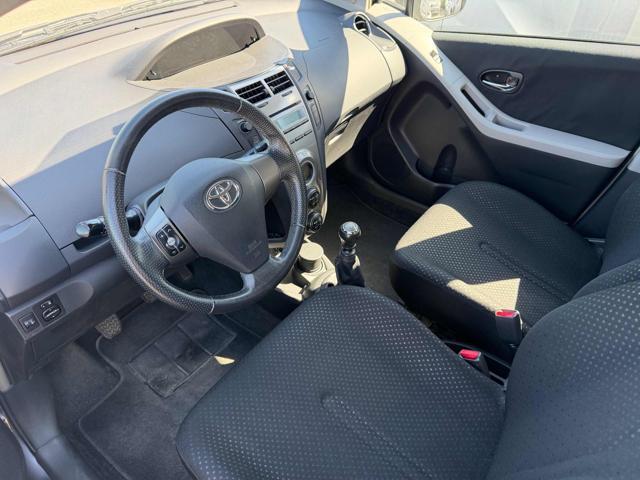 TOYOTA Yaris 1.3 5 porte Sol