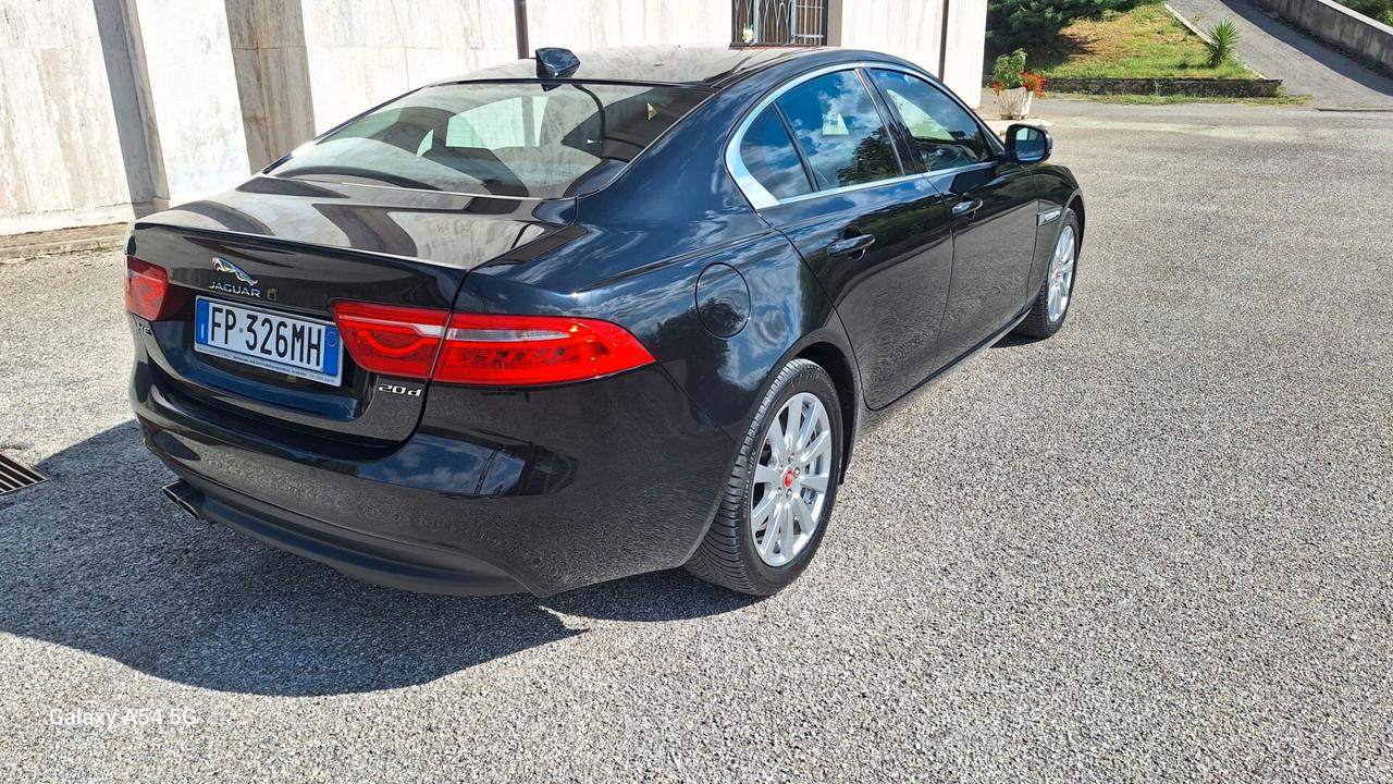 Jaguar XE 2.0 D 180 CV aut. Prestige