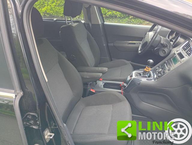PEUGEOT 5008 1.6 HDi 110CV Tecno