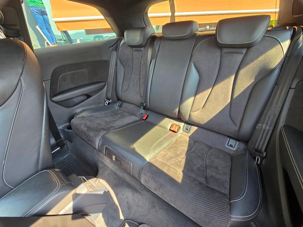 Audi A3 1.8 TFSI 180CV S LINE ESTETICA S3