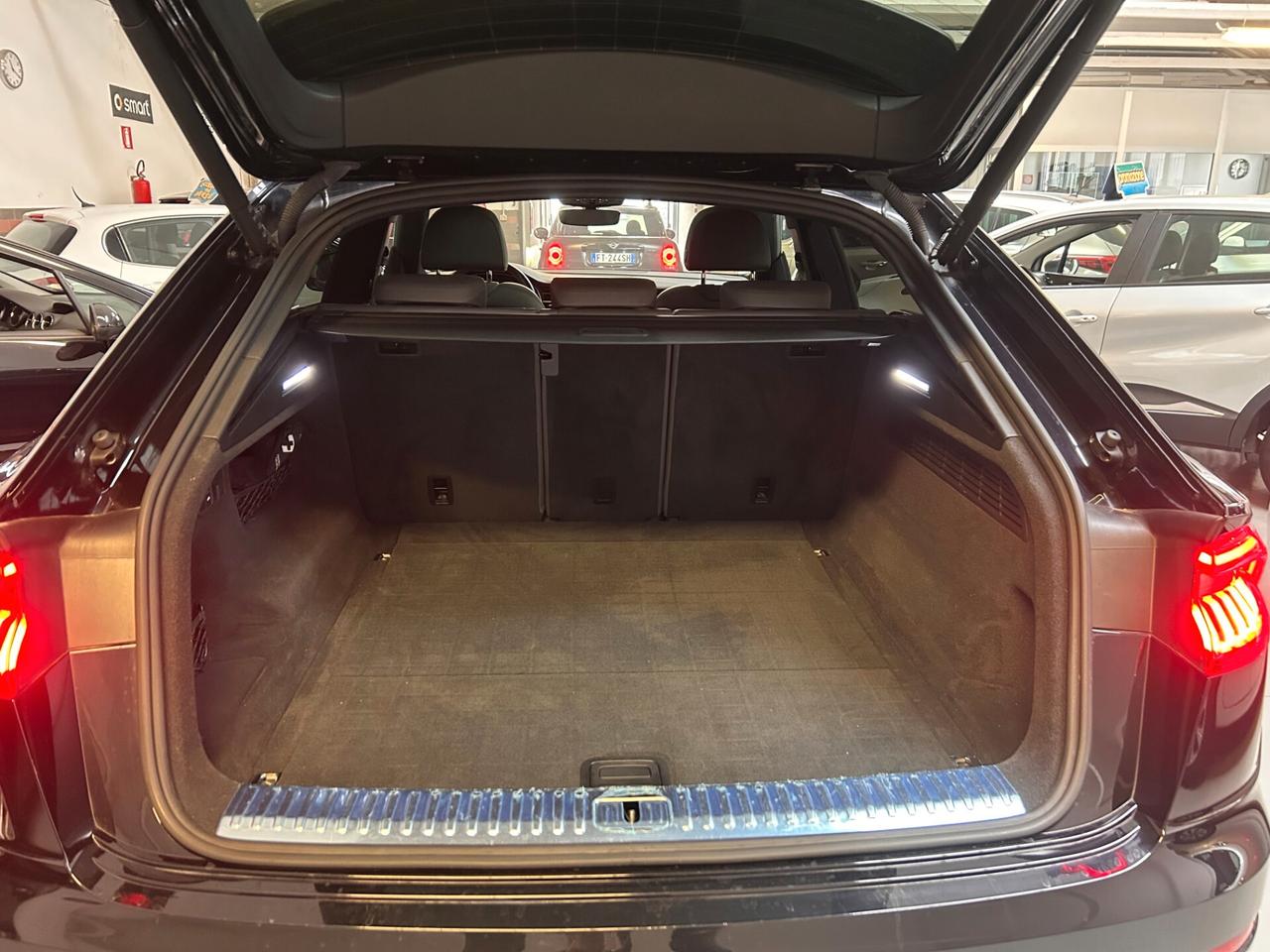 Audi Q8 50 TDI 286 CV quattro tiptronic Sport