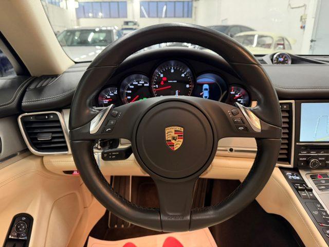 PORSCHE Panamera 3.0 Diesel // SERVICE PORSCHE//