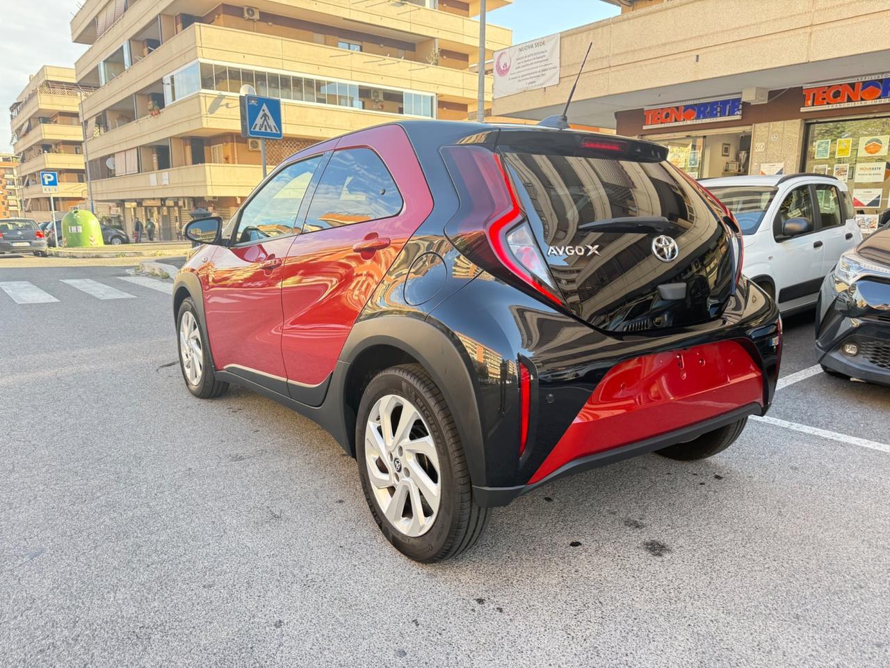 Toyota Aygo X 1.0 VVT-i 72 CV 5 porte Limited LED NAVI KAMERA PDC BLUETOOTH CERCHI 17