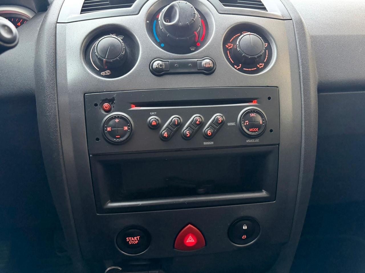 Renault Megane 1.6 16V GPL