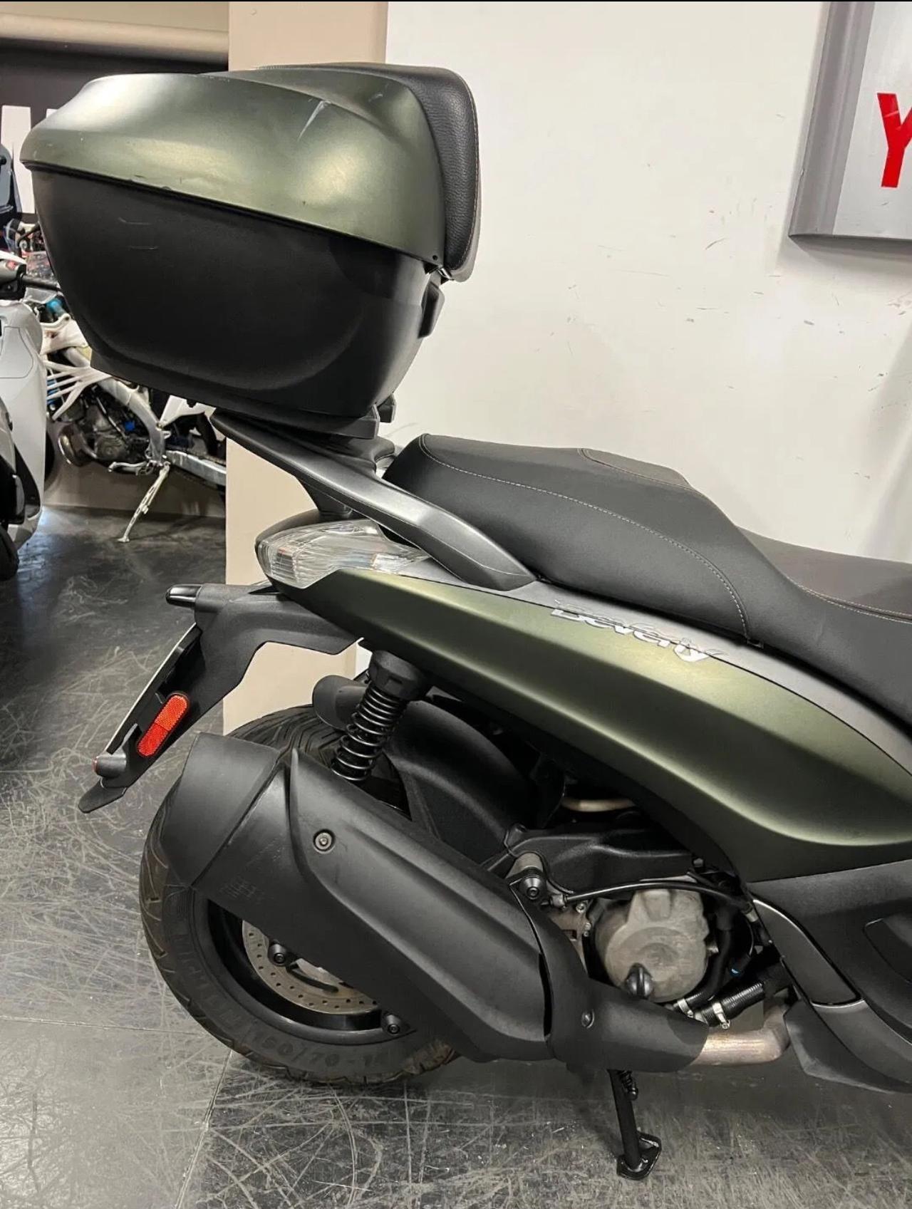 Piaggio Beverly 350 Sport touring