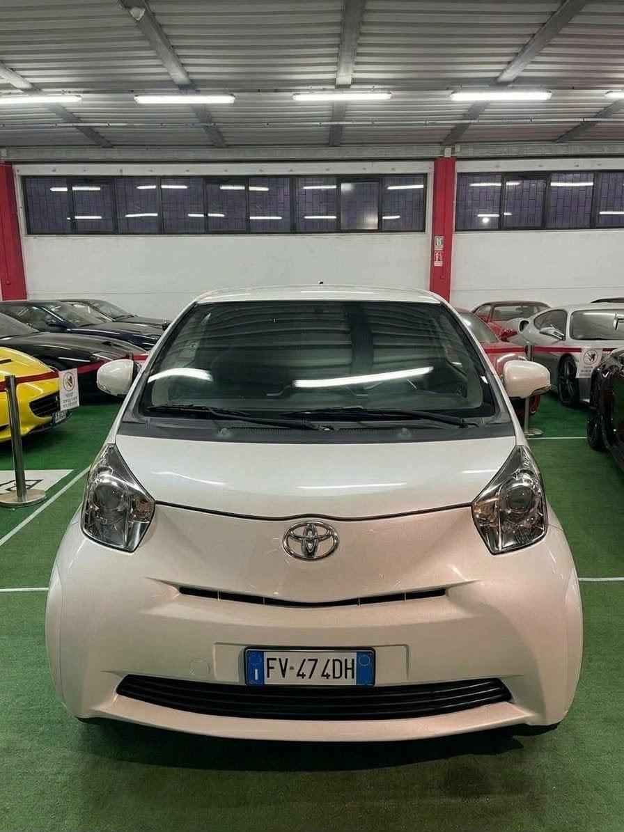 Toyota iQ 1.4 Diesel Rarissima PERMUTE RATE