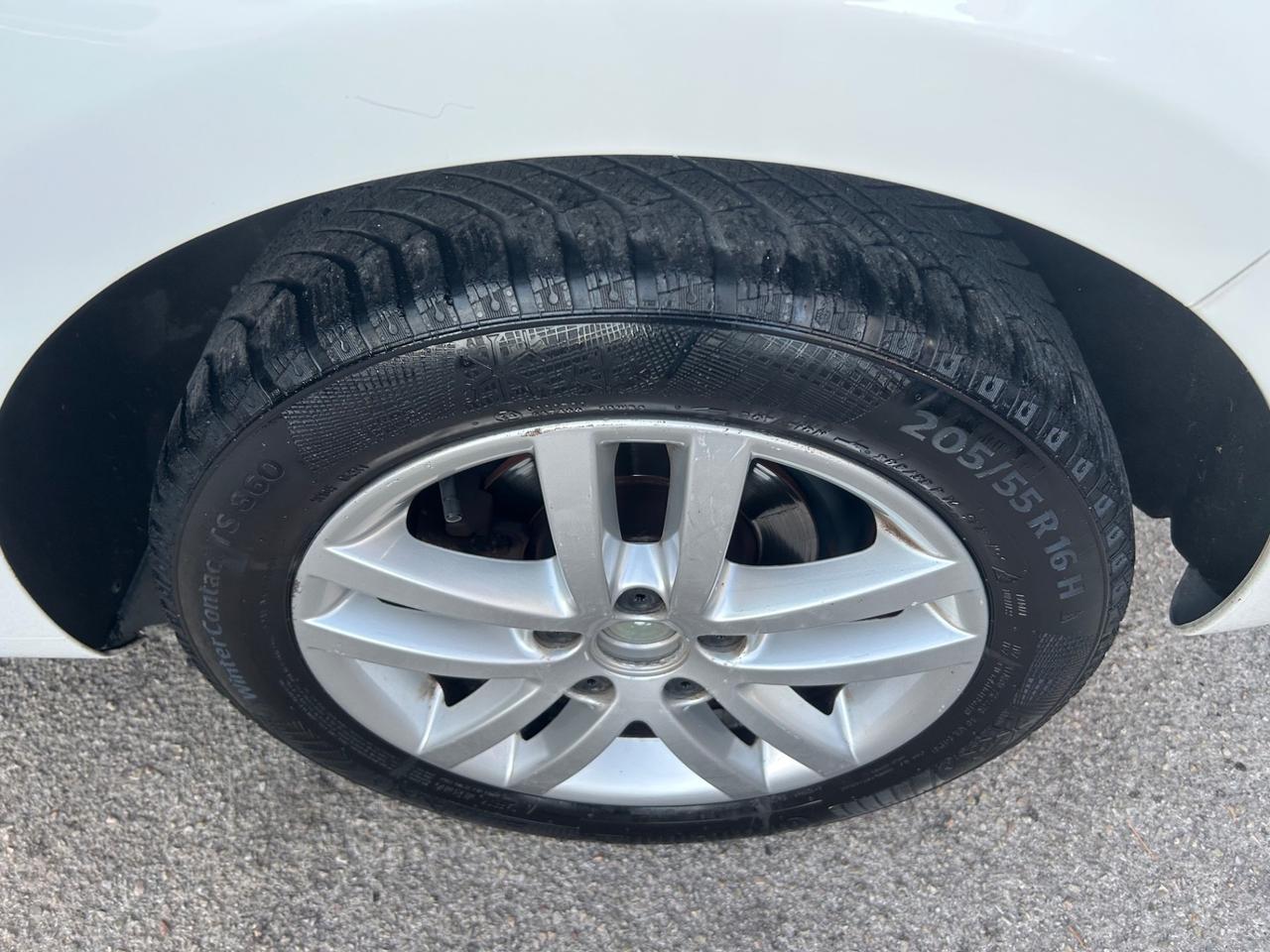 Volkswagen Golf 1.6 TDI DPF 5p. Highline