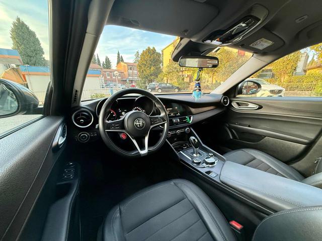 ALFA ROMEO Giulia 2.2 Turbodiesel 180 CV AT8 Business Sport Launch E