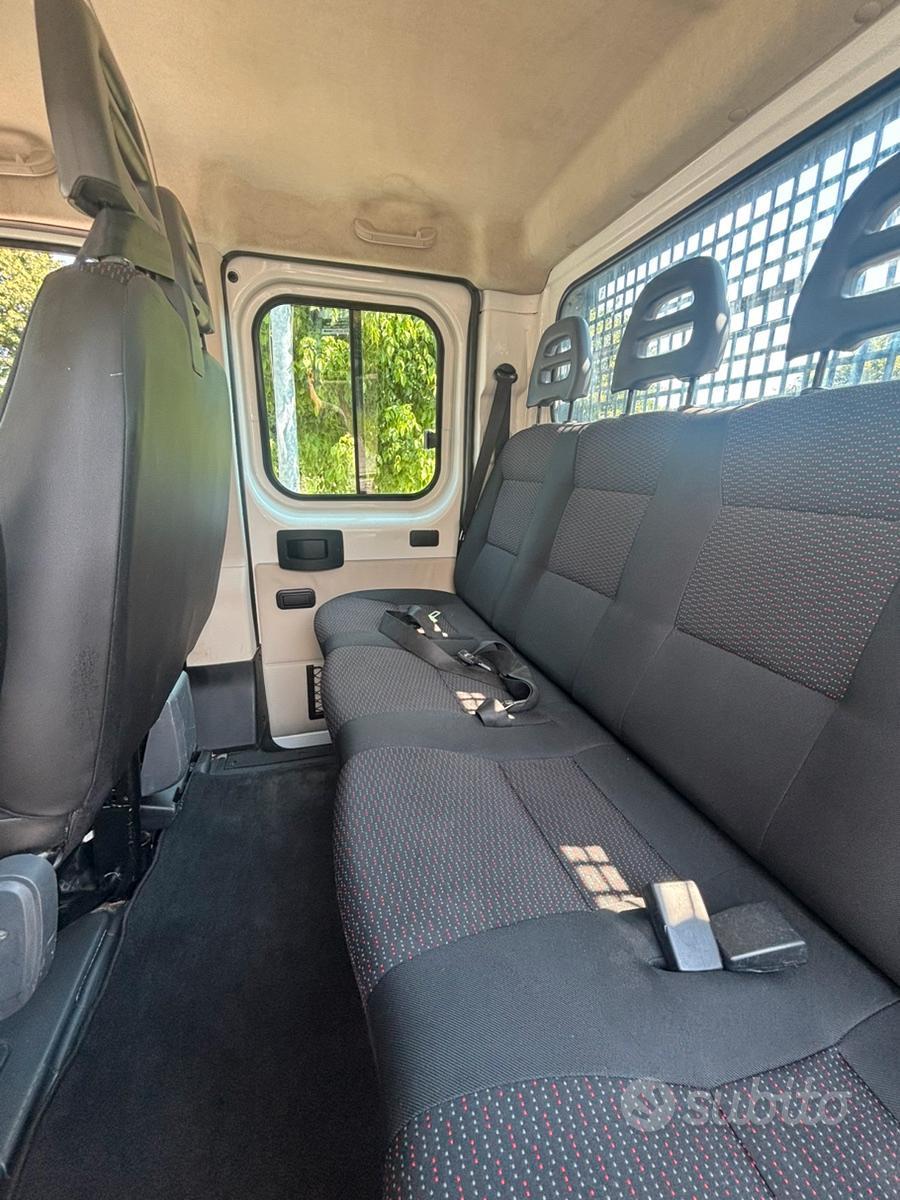 Peugeot Boxer furgone cassonato fisso 7 posti