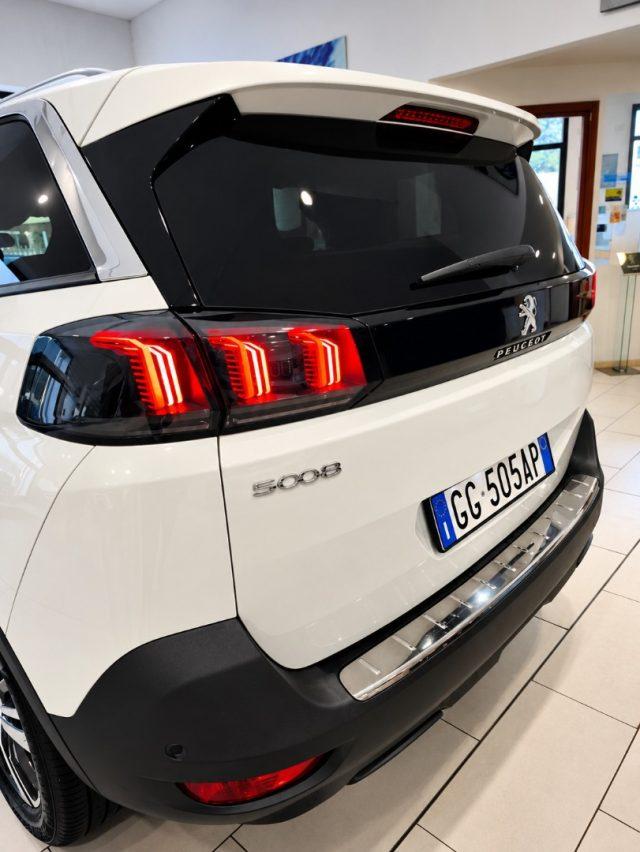 PEUGEOT 5008 BlueHDi 7 Posti Automatic EAT8 130 Aziendale