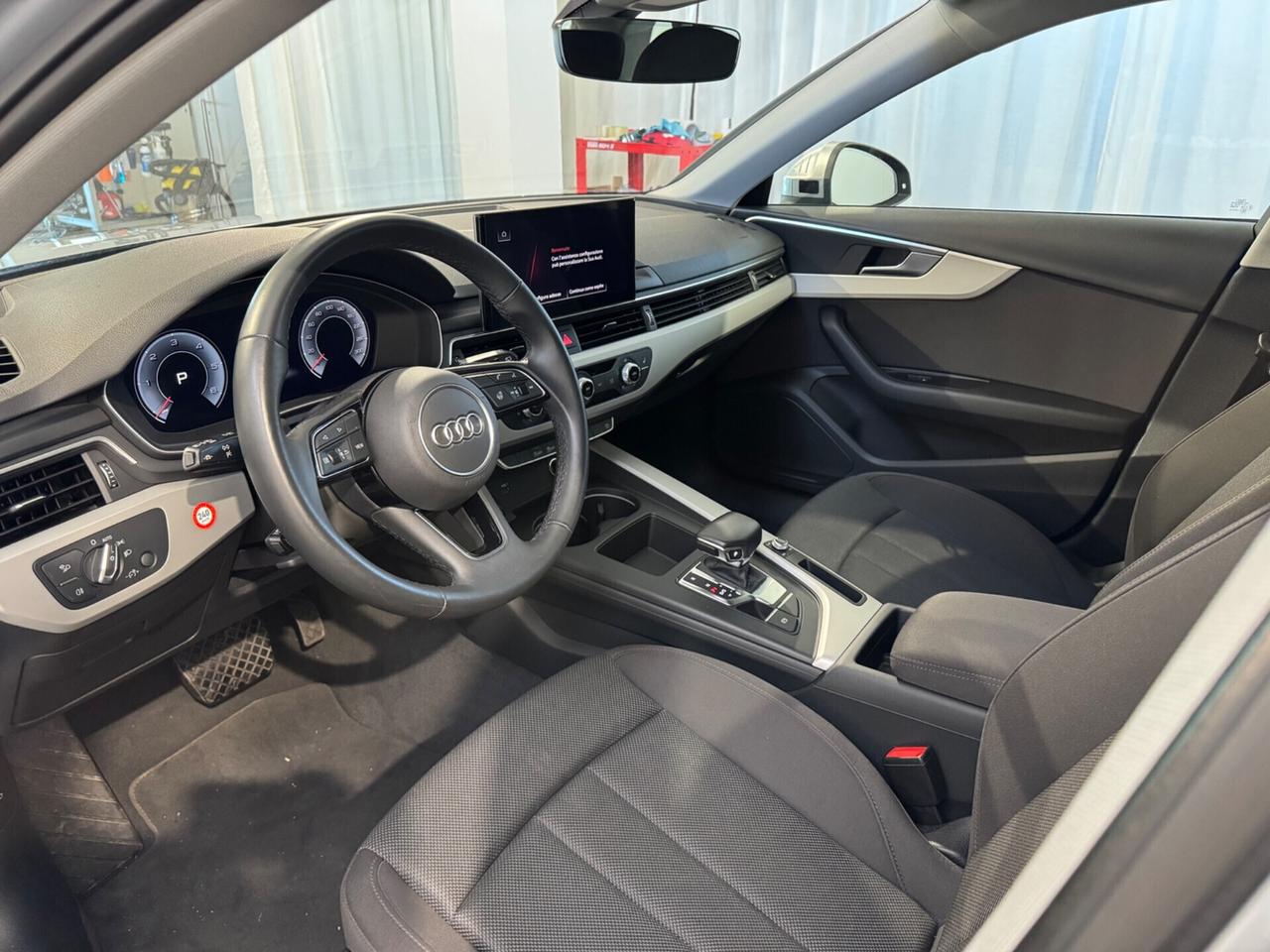 Audi A4 35 TDI/163 CV S tronic Business Advanced