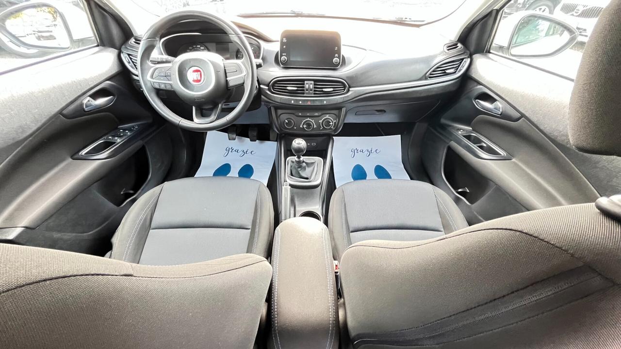 Fiat Tipo 1.6 Mjt S&S 5 porte Easy