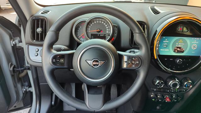 MINI Countryman One LED-APPLE CARPLAY-PDC-SED RISC