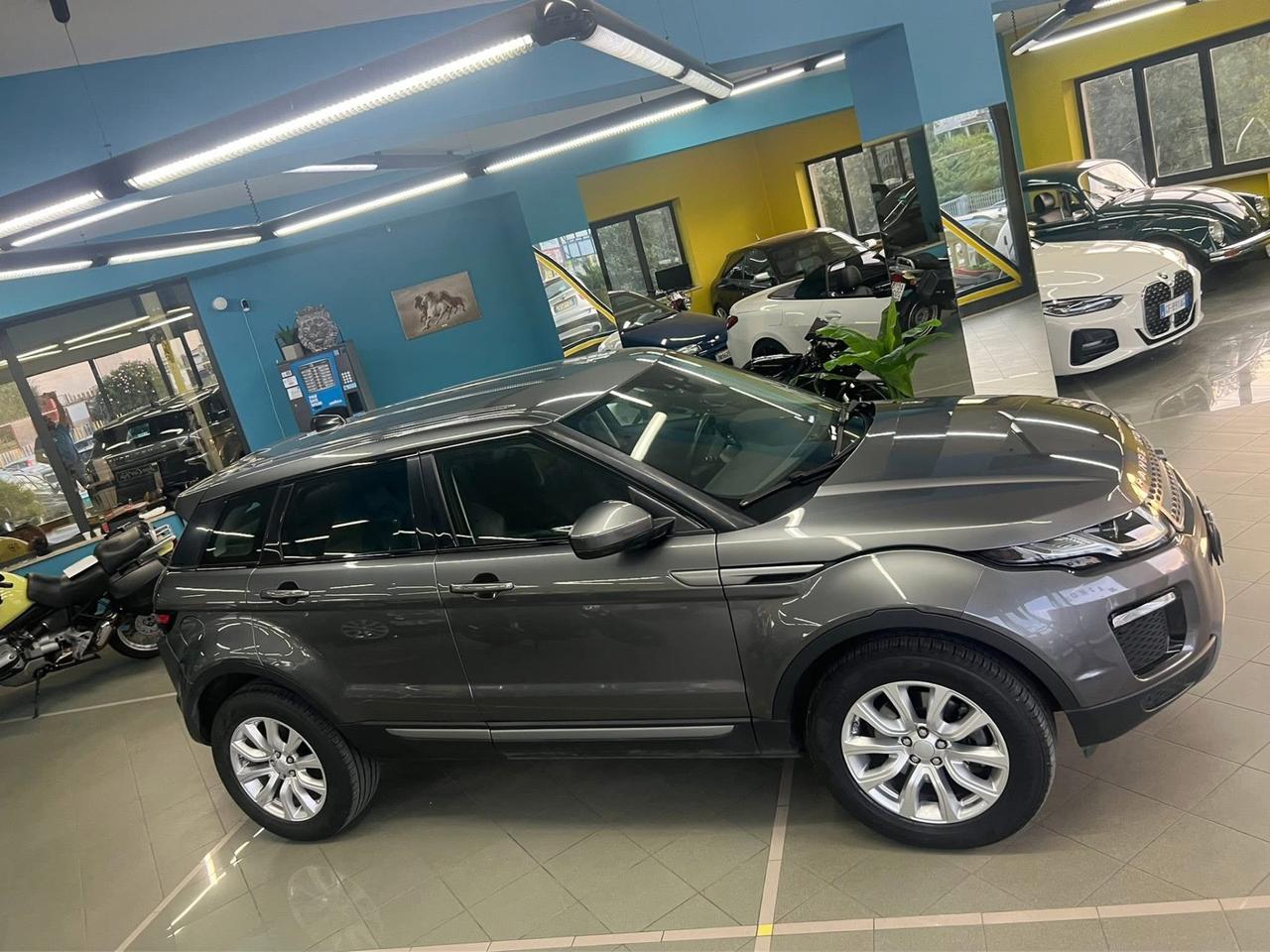 Land Rover Range Evoque 2.0D I4-L.Flw 150 CV R-Dynamic S