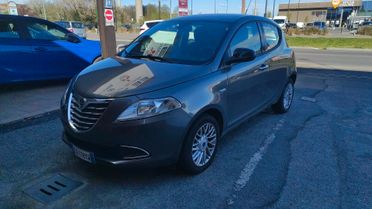 Lancia Ypsilon 0.9 TwinAir 85 CV 5 porte S&S Platinum