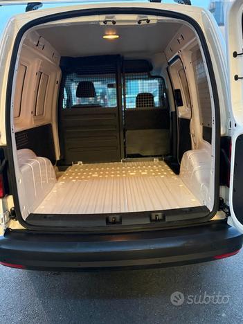Volkswagen Caddy Trendline 2.0 tdi