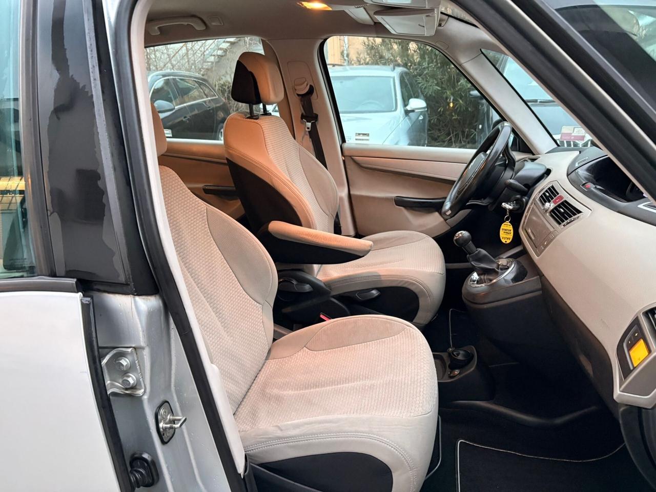 Citroen C4 Picasso 1.6 HDi 110 FAP Elegance