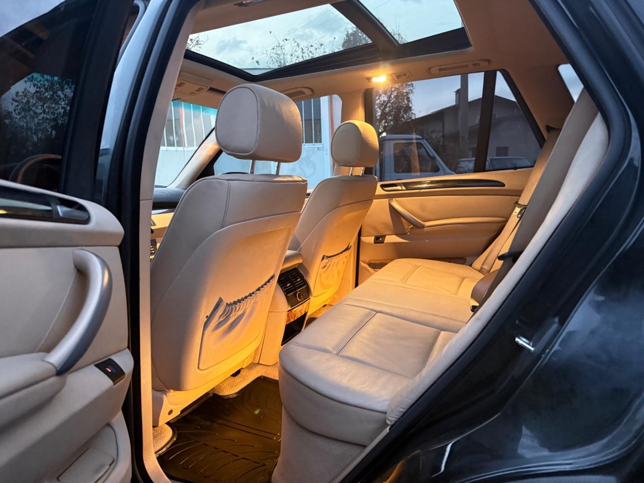 Bmw X5 3.0d GANCIO TRAINO 4x4 TETTO PELLE
