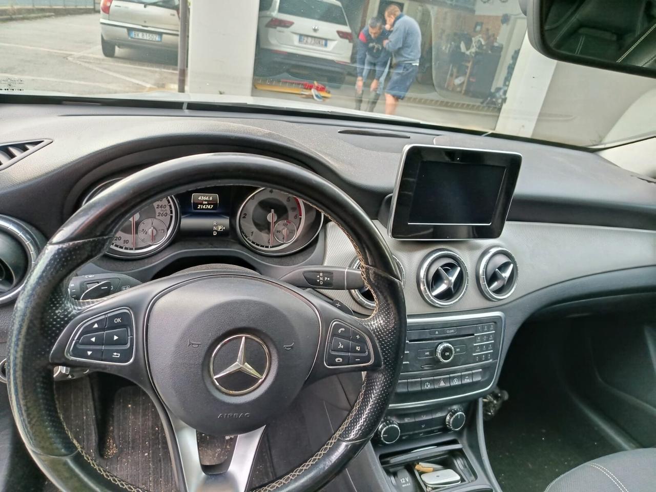Mercedes-benz CLA 200 d Sport