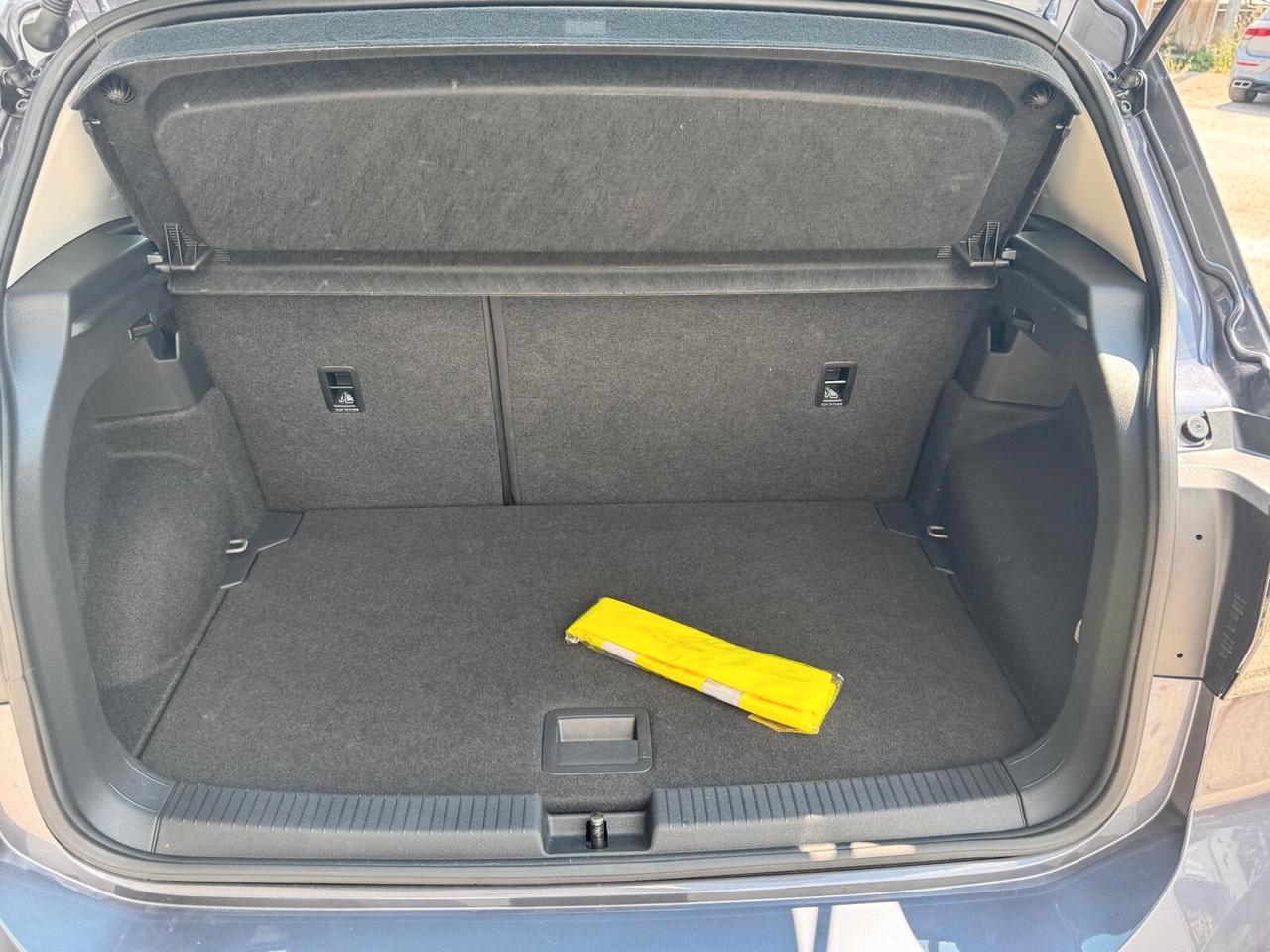 Volkswagen T-Cross 1.0 TSI Life