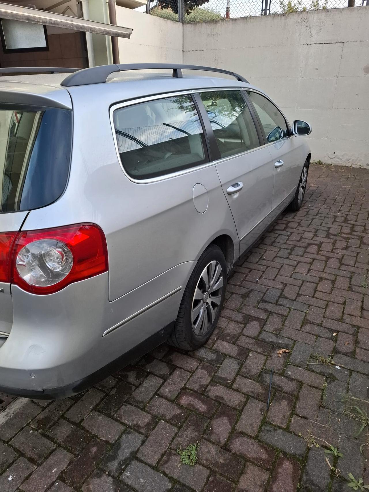 Volkswagen Passat 2.0 TDI Highline DSG Euro5