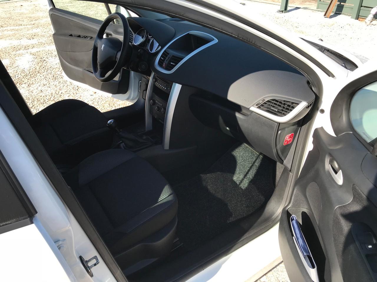 Peugeot 207 1.6 8V HDi 112CV SW Ciel Allure auto pari al nuovo
