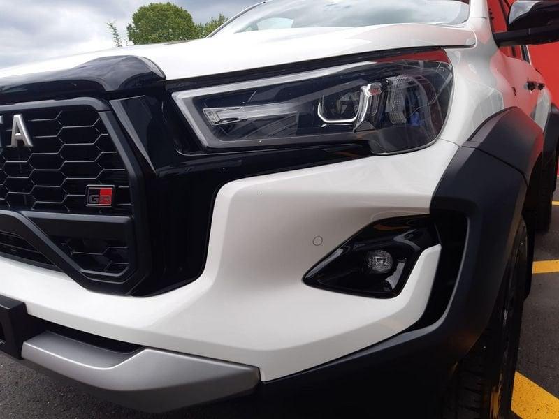 Toyota Hilux 2.8 D-4D A/T 4WD 4 porte Double Cab GR SPORT