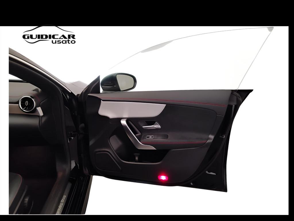 Mercedes-Benz CLA Sh.Brake - X118 - CLA Shooting Brake 200 d Premium 4mati