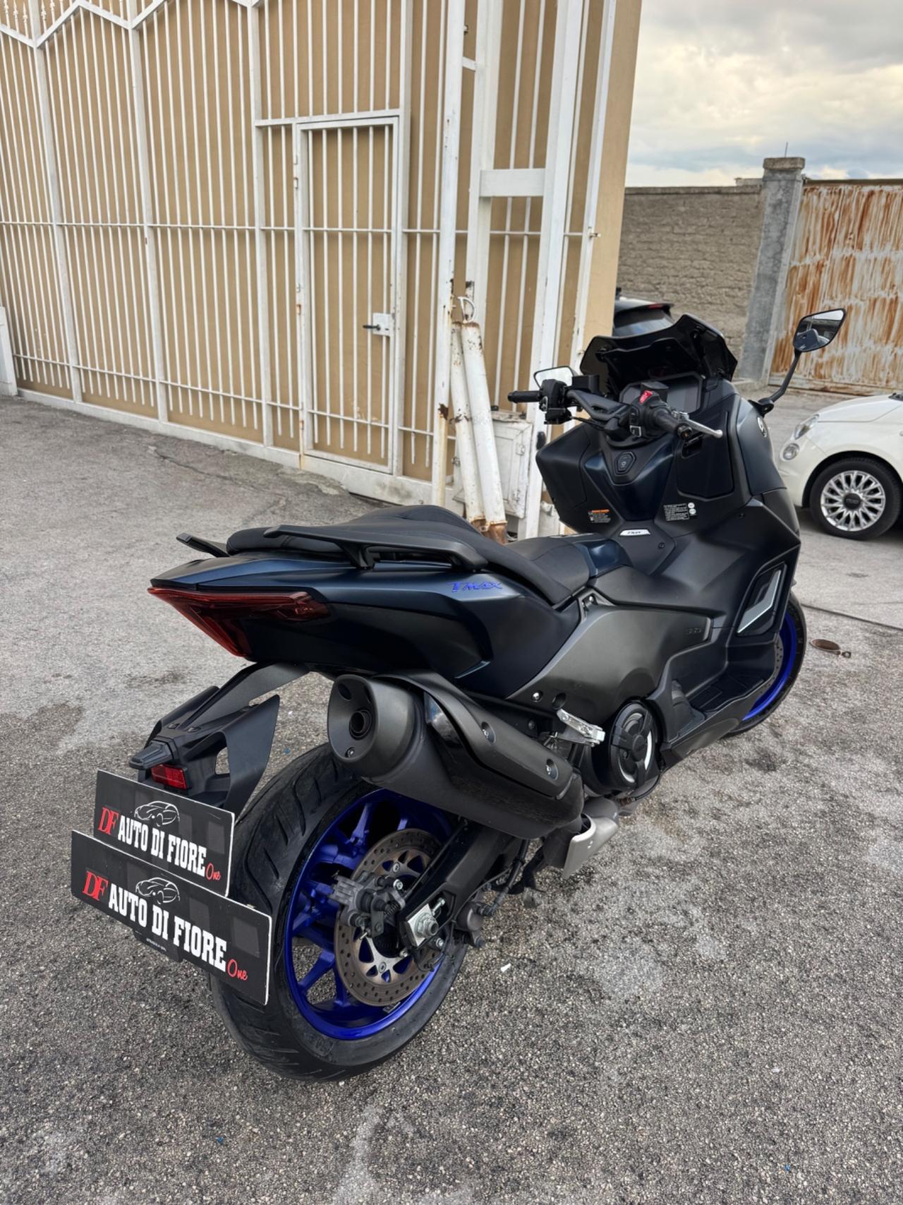 Yamaha T-Max 560 Finanziabile icon blue
