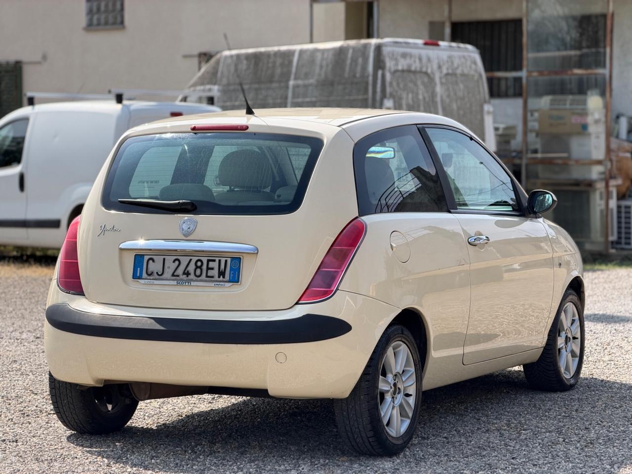 Lancia Ypsilon 1.2 Argento