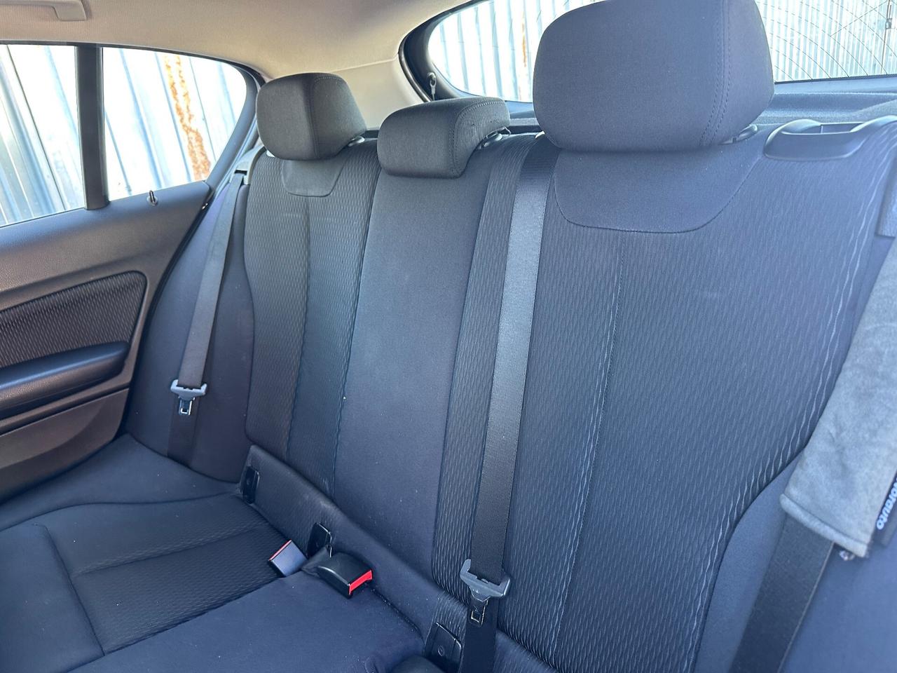 Bmw 116 116d 5p. Urban fullll