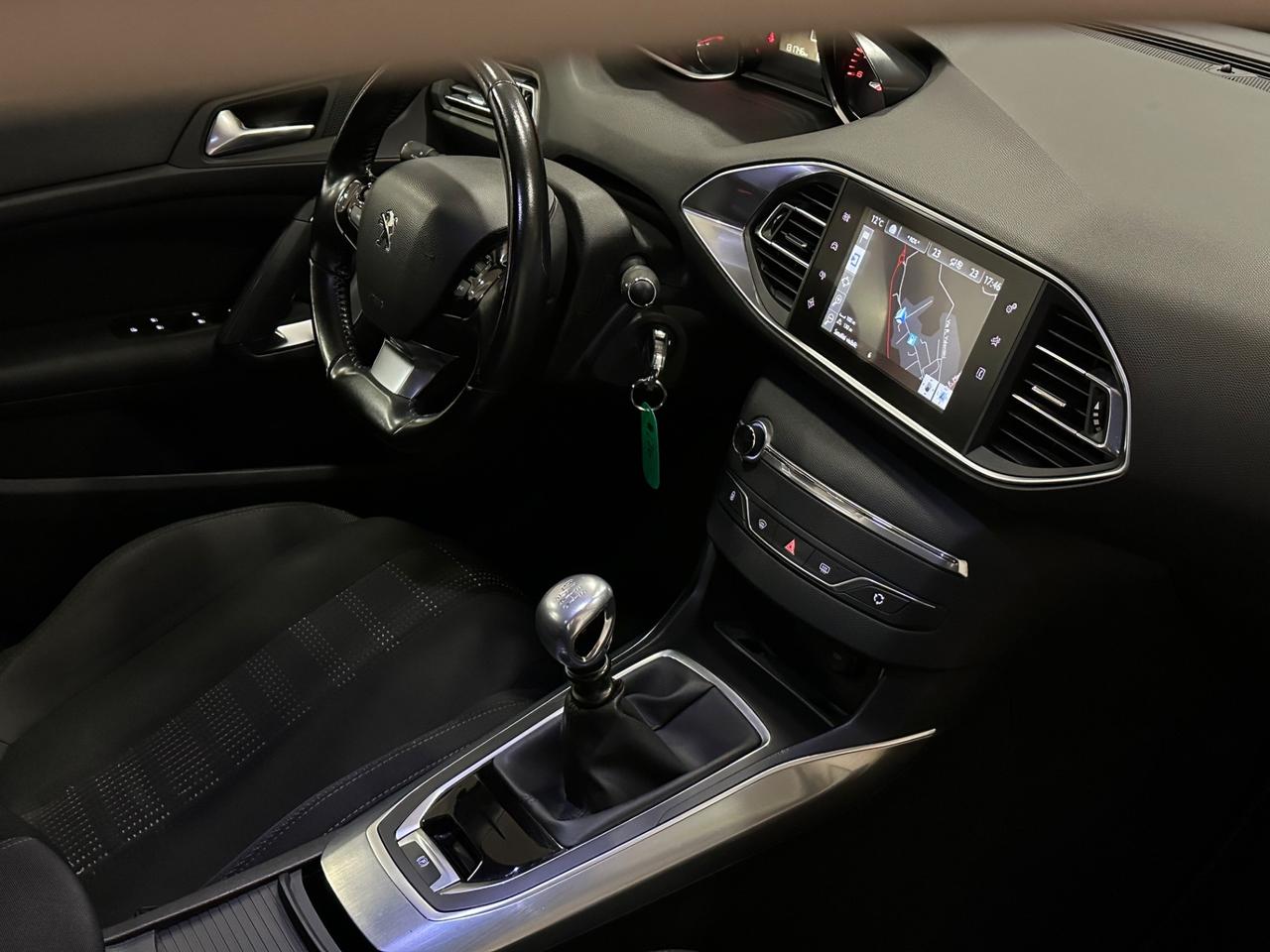 Peugeot 308 BlueHDi 120 S&S SW Allure