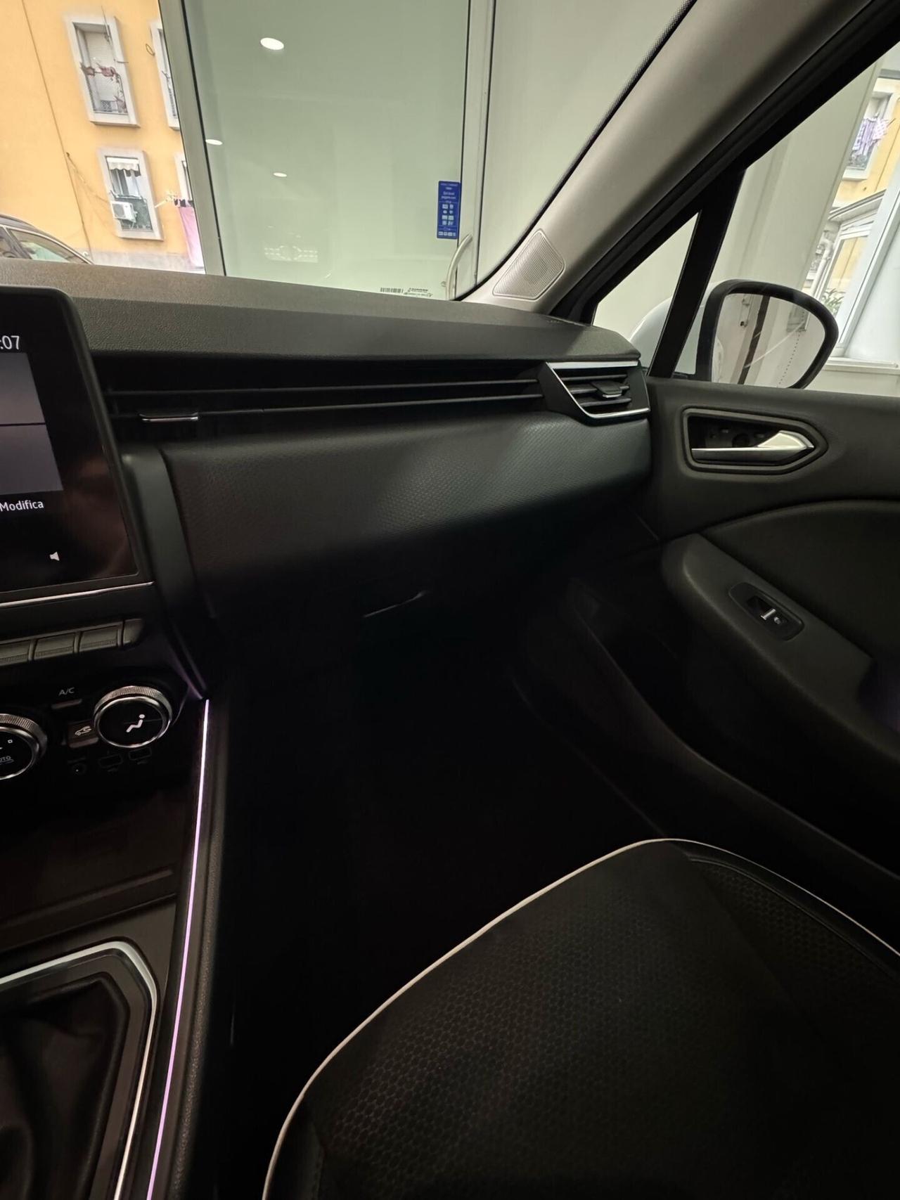 Renault Clio Full Hybrid E-Tech 91 CV 5 porte Intens automatica
