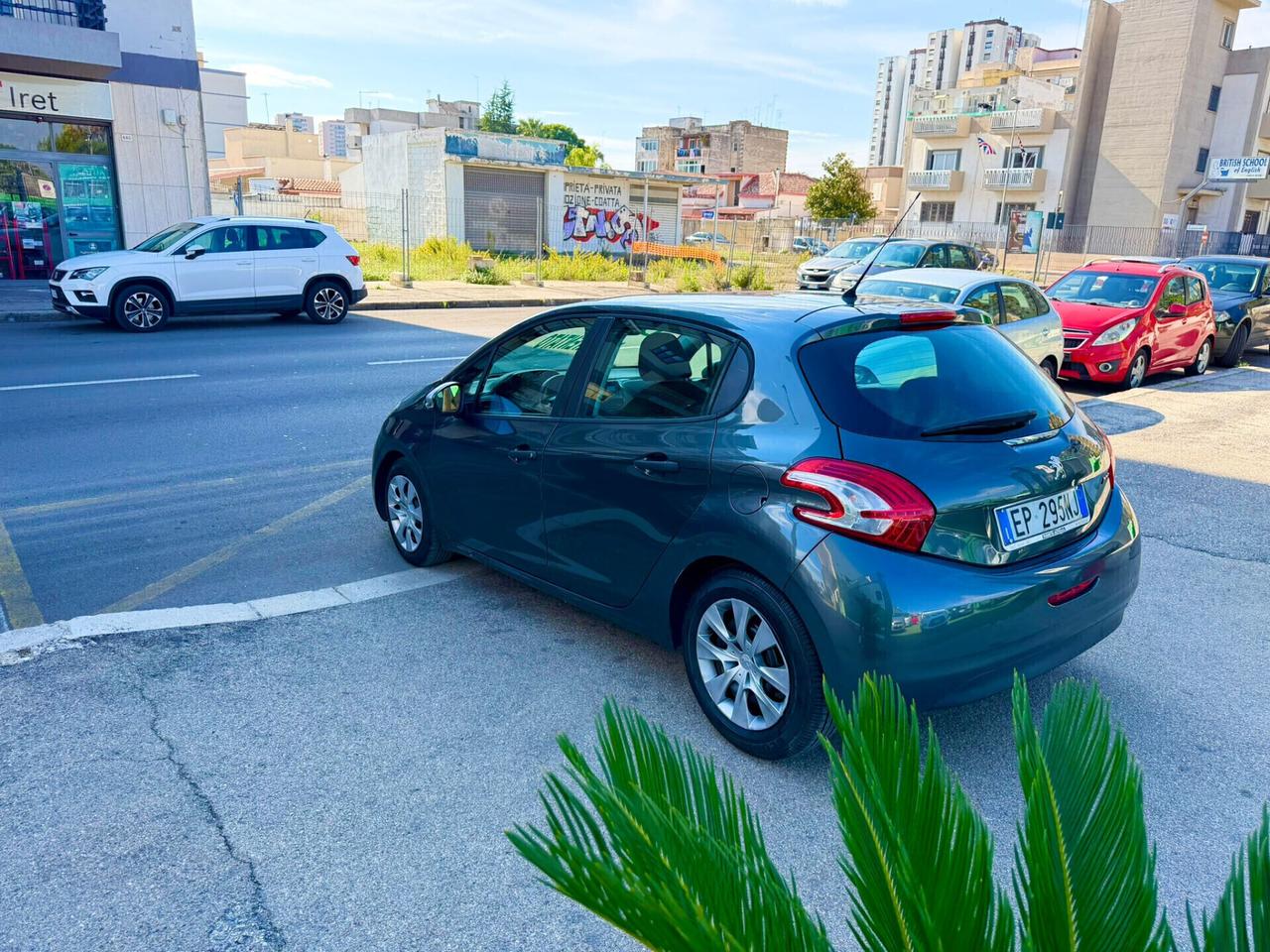 Peugeot 208 1.4 HDi 68 CV 5 porte Allure