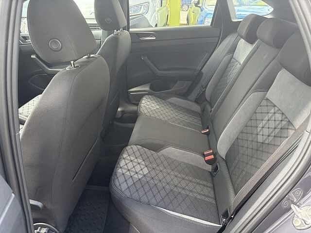 Volkswagen Taigo 1.0 TSI 115 CV DSG R-Line