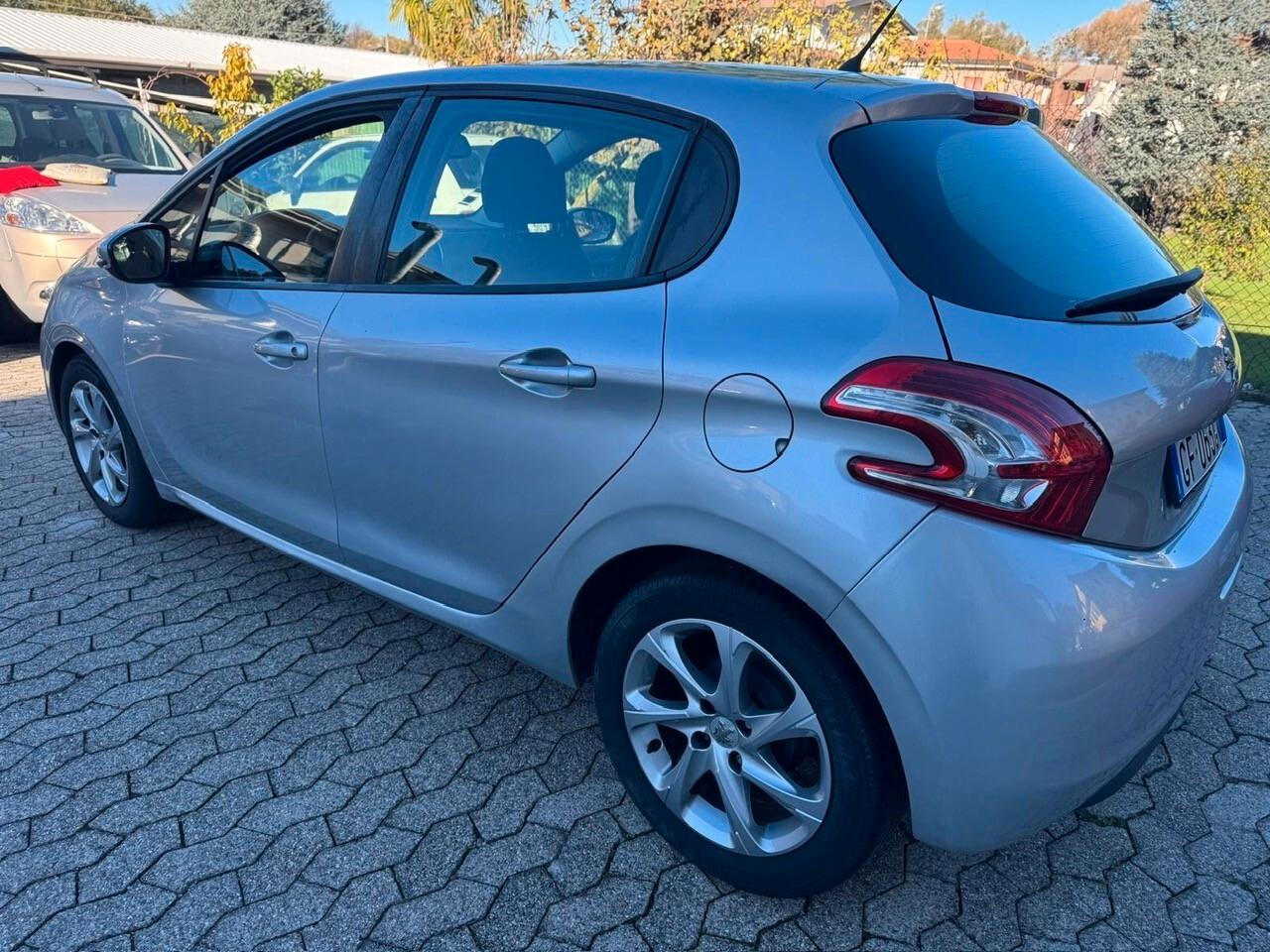 Peugeot 208 1.2 VTi 82 CV 5 porte Active*EURO5*NEOPATENTATI
