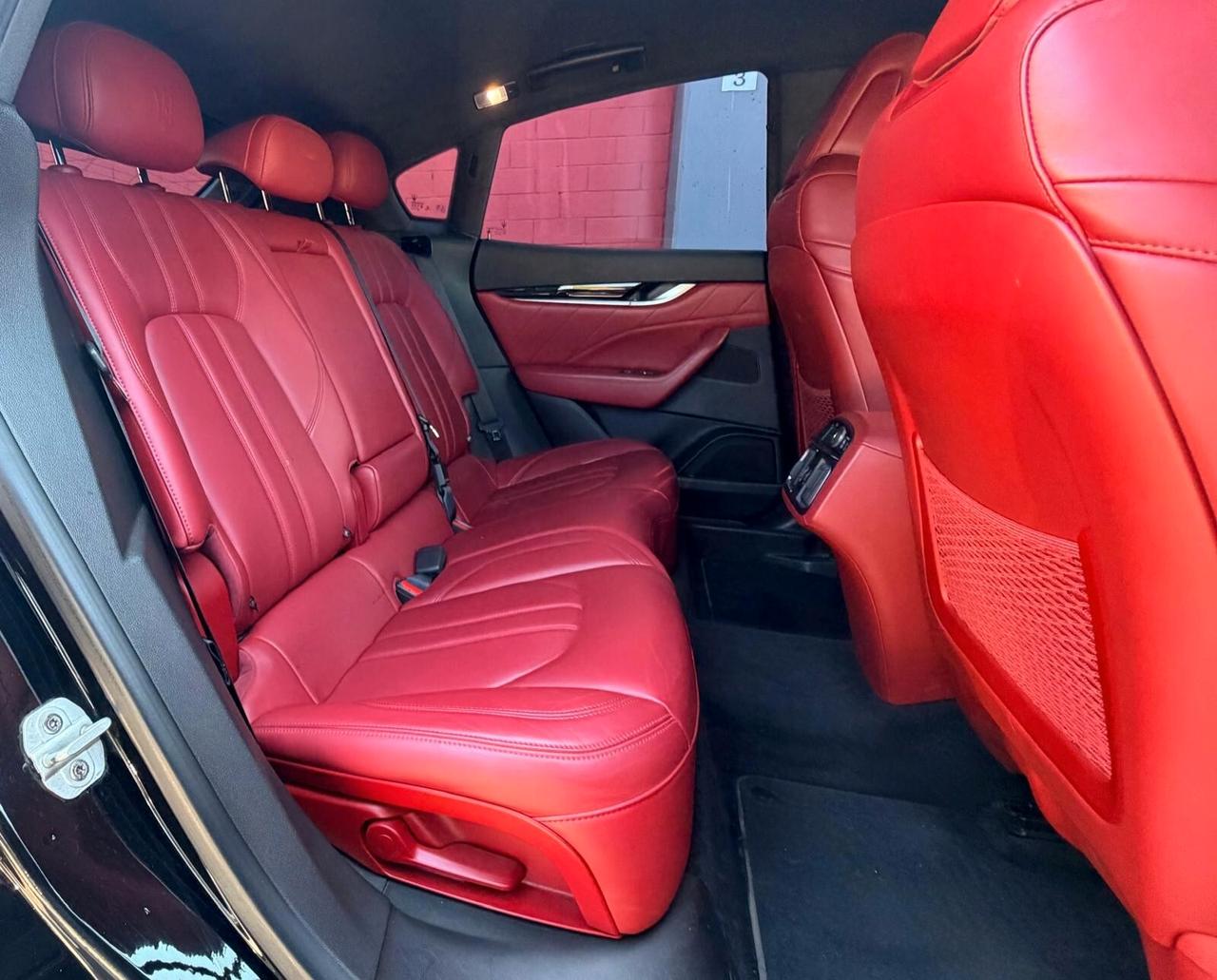 MASERATI LEVANTE 3.0 GRANSPORT Q4 V6 275CV - FULL