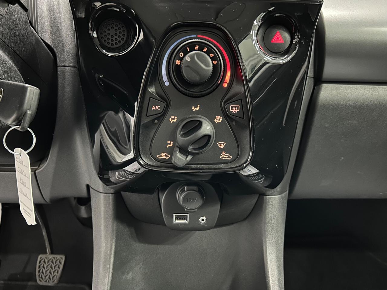 Toyota Aygo 1.0 VVT-i 72 CV 5 porte x-cool