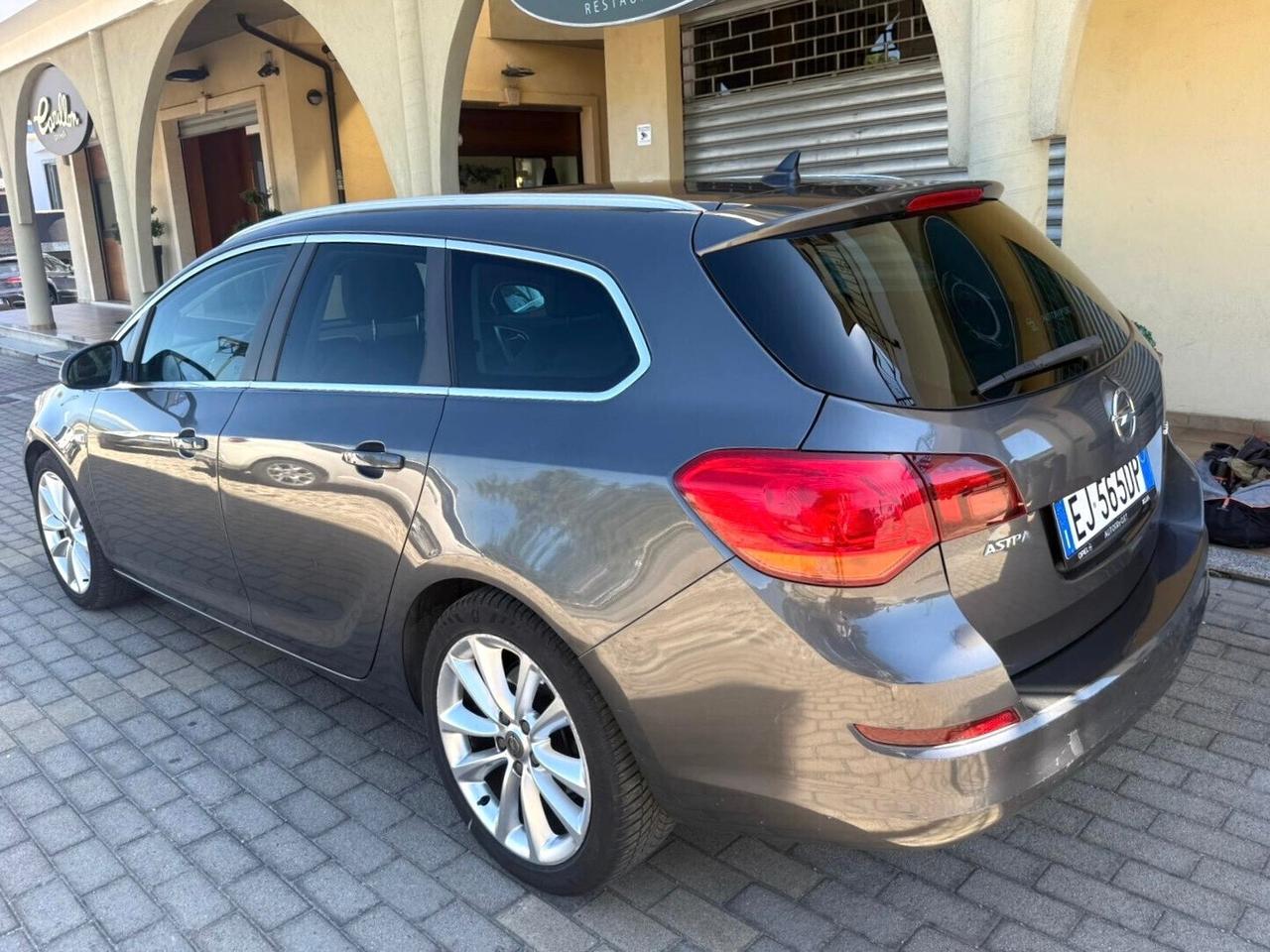 Opel Astra 1.7 CDTI 125CV Sports Tourer Cosmo