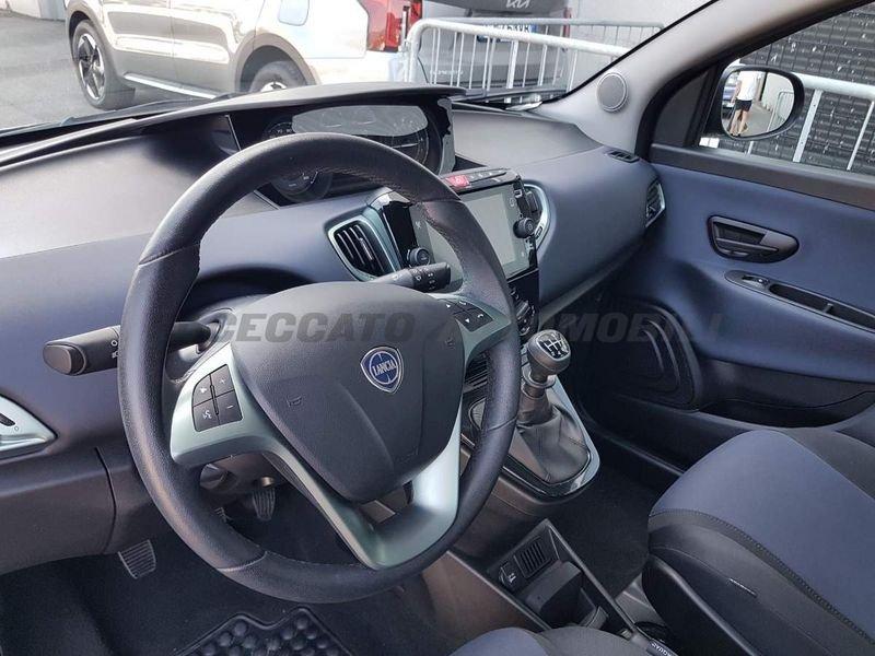 Lancia Ypsilon Ypsilon 1.0 firefly hybrid Platino s&s 70cv