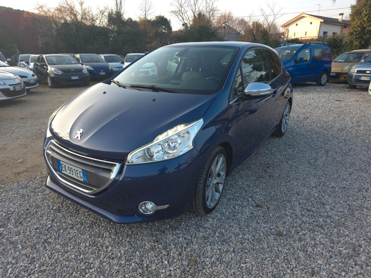 Peugeot 208 1.6 e-HDi 92 CV Stop&Start 3 porte Allure